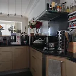 Bright Apartment - Near Park